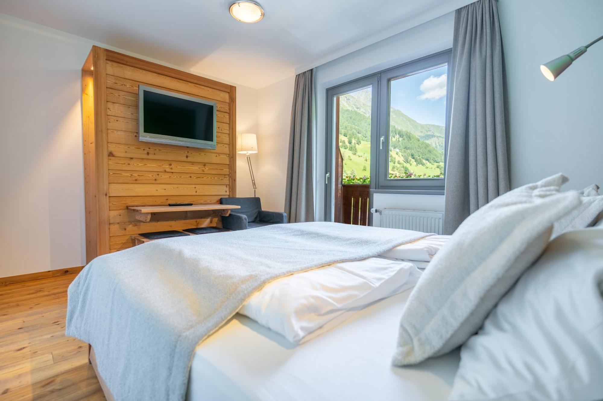 Heimat - Das Natur Resort Prägraten Esterno foto